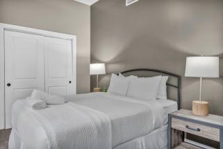 Amazing Downtown Apartment in Incredible Location! - 1