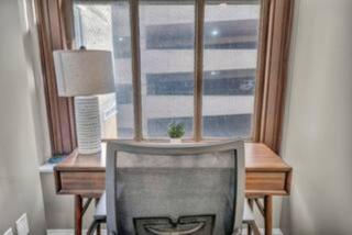 Central Downtown Loft | Parking•Gym•Security - 7