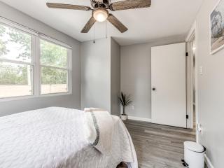 Plaza Pair OKC Two - 3