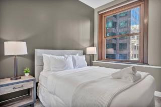 Luxury 2 BD Condo in the Heart of Downtown • Gym - 1