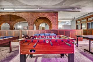 Unique 3BD Tremont Apartment - 5