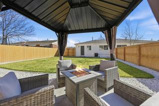 Cozy 2BR Retreat with Backyard Lounge - 8
