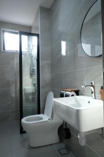 Tung's Courtyard - 5