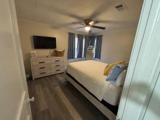 Close-to-Everything Midtown Cottage - 1