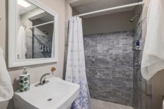 Newly Renovated Apartment in Worcester - 6