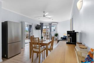 Northshore Palms Apartment - 4