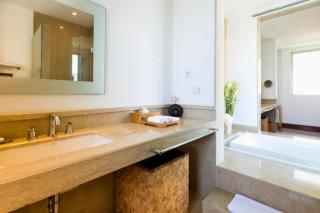 Gausia Luxurious 3 BR Private Pool Villa With Beachfront View - 5