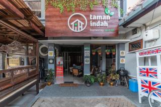 RedDoorz Syariah near RRI Malang - 3