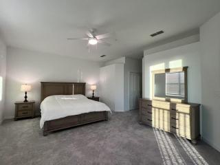 Spacious 3-bedroom coach home with golfing in Wellen Park - 6