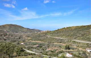 Stunning Apartment In Laureana Cilento With Wifi - 3