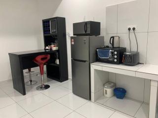 Ell Homestay with Private pool Pasir gudang - 4