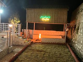 Mohini Lakeview Cottage - 0