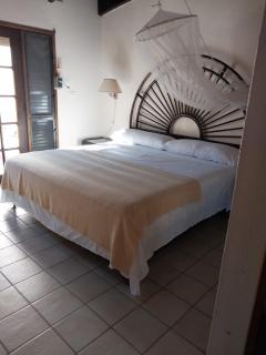 Little Bay Views 5 BR Villa 2 Poolside Studios - 5