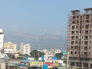 Santhi Homestay - Luxury AC 2BHK 1BHK Apartments with Balcony for Family Stay Home - 6