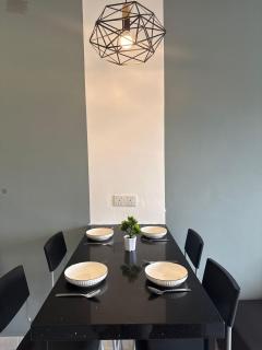 Modern & Cozy Stay Vim3 Manjalara FreeWiFi SmartTV - 5