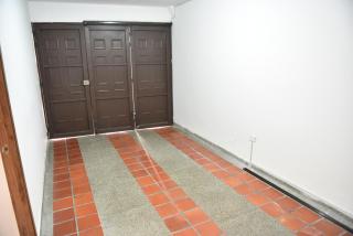 Casa Amplia con garaje - 8