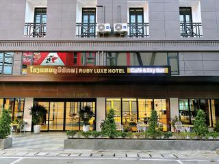 Ruby Luxe Hotel - 9