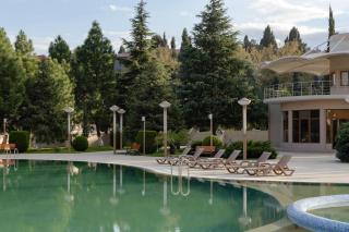 Ramada Plaza by Wyndham Gence - 1