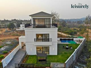 StayLeisurely Villa Corner Front, Karjat - 1