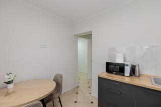 Central Studio - Walk to Center - Fast WiFi - Self Check-in - 4