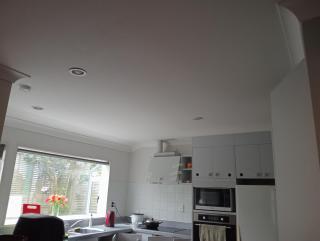 Budget holiday room one Spring street - 4