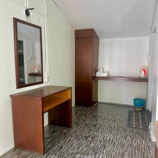 Johans Chalet & Restaurant - 7