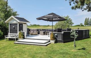 2 Bedroom Nice Home In Humble - 1