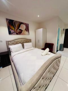 Studio Delight at the Gardens - 2