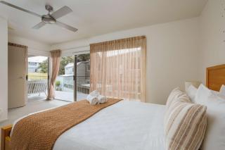 Sunny and Spacious - moments from the Beach and Downtown - Mount Maunganui - 8
