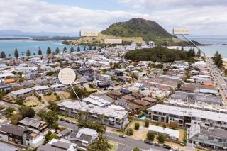 Sunny and Spacious - moments from the Beach and Downtown - Mount Maunganui - 3