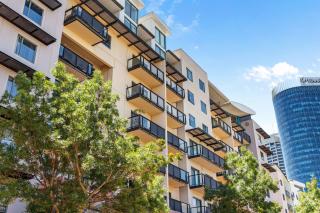 Elevated City Living with Stunning Parkside Views - 1