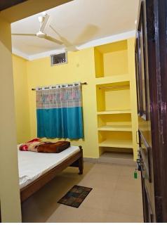 Kaveri Palace - 5min walking distence from Baidnathdham Tample - 7