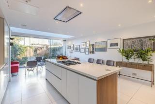 Veeve - Contemporary Haven in Putney - 9