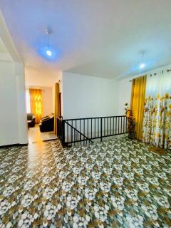 Ella Velvet Stay - 4