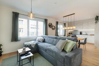 Central Alpine Stay - Modern & Free Parking - 0