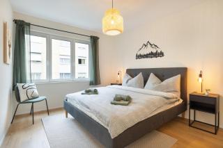 Central Alpine Stay - Modern & Free Parking - 8