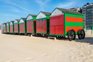 Magritte's Seadreams A0101 - 2