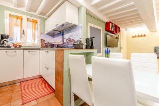 Charming Mezzanino - 3