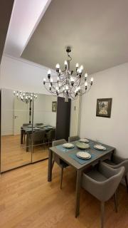 Bonnie's Stylsih 2BR Home near the Palace - 8