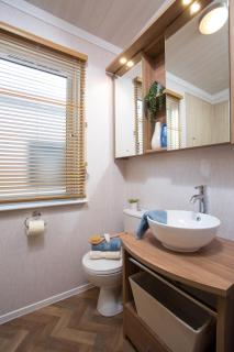 Lyndale Lodge - 7