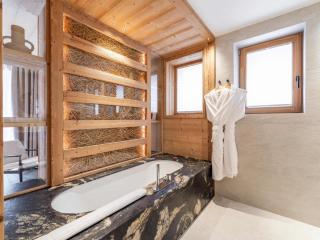 Chalet de Luxe avec Espace Détente à Courchevel Le Praz, Proche des Pistes et Commodités - FR-1-568-42 - 1