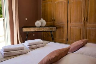 Provencal Villa With Forest Views And Pool - 1