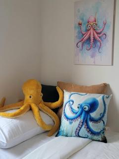 Family Floatie Flat with Pool & Workspace - 8