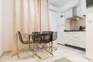 Panther Home Museo - Séville - 1