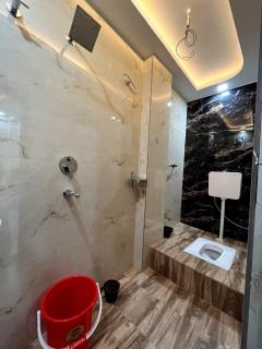 Kashi Homestay Beautiful Entire 2Bhk Flat - 8