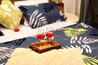 Advaya Stays - A Luxury Retreat - 3