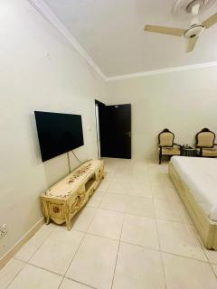 The Grand Palace - 7