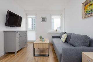 Stylish Apartment in the Center of Warsaw for 4 Guests by Noclegi Renters - 2