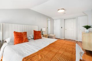 Live Like a Local Fells Point - 7