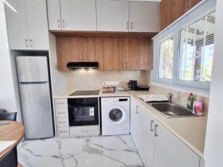 Kings Avenue Retreat Close to Beach and Attractions - Paphos - 4